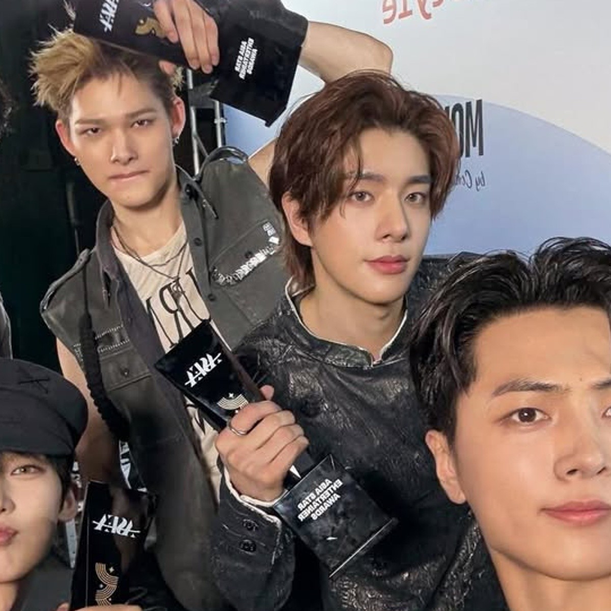 K-POP・アジア ENHYPEN ENHYPEN, ATEEZ, BLACKPINK, TVXQ lead winners at Asia Star